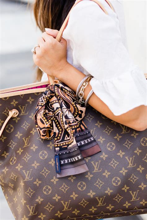 louis vuitton bandeau in hair|Louis Vuitton bandeau on bag.